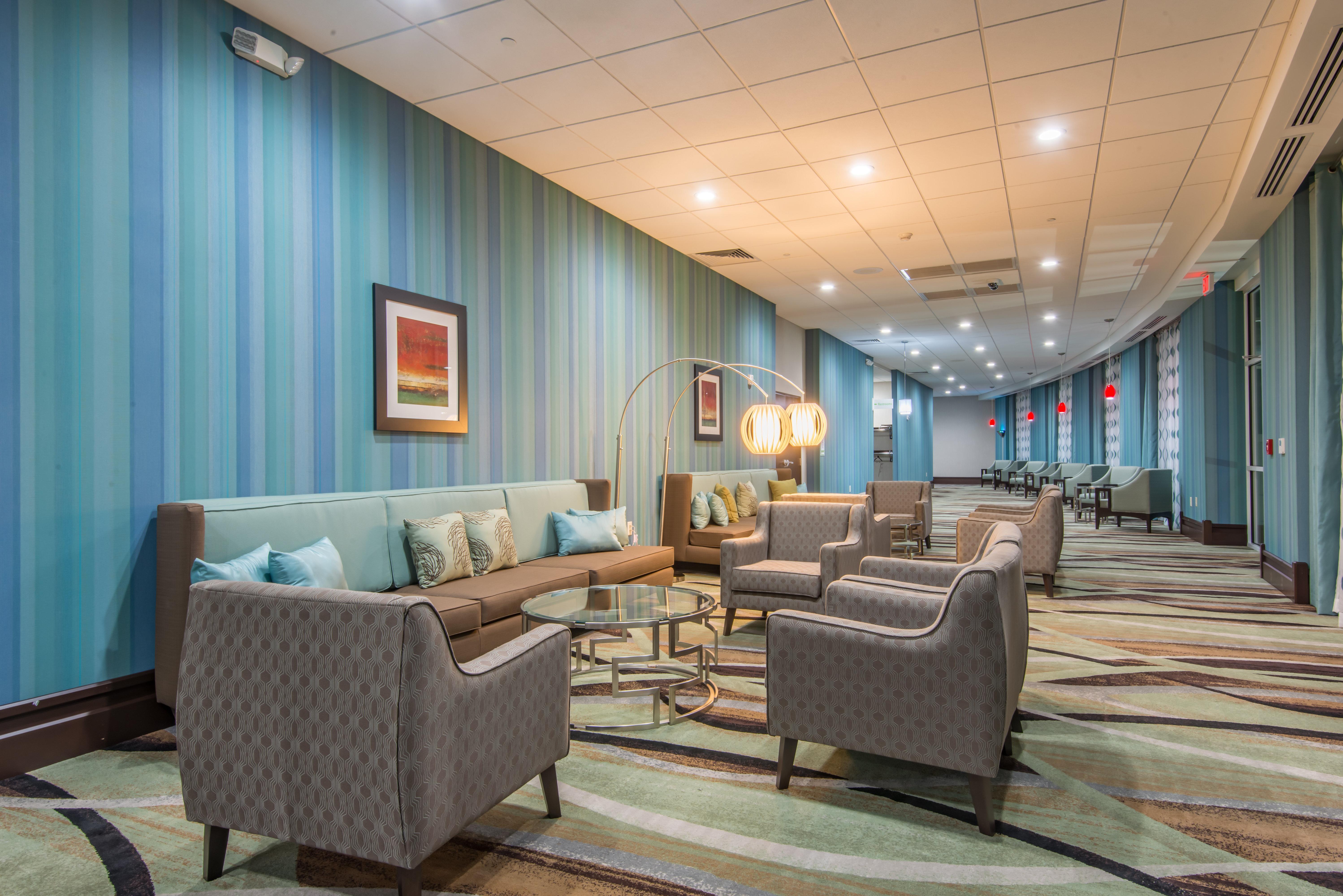 Holiday Inn Salina By Ihg Ngoại thất bức ảnh