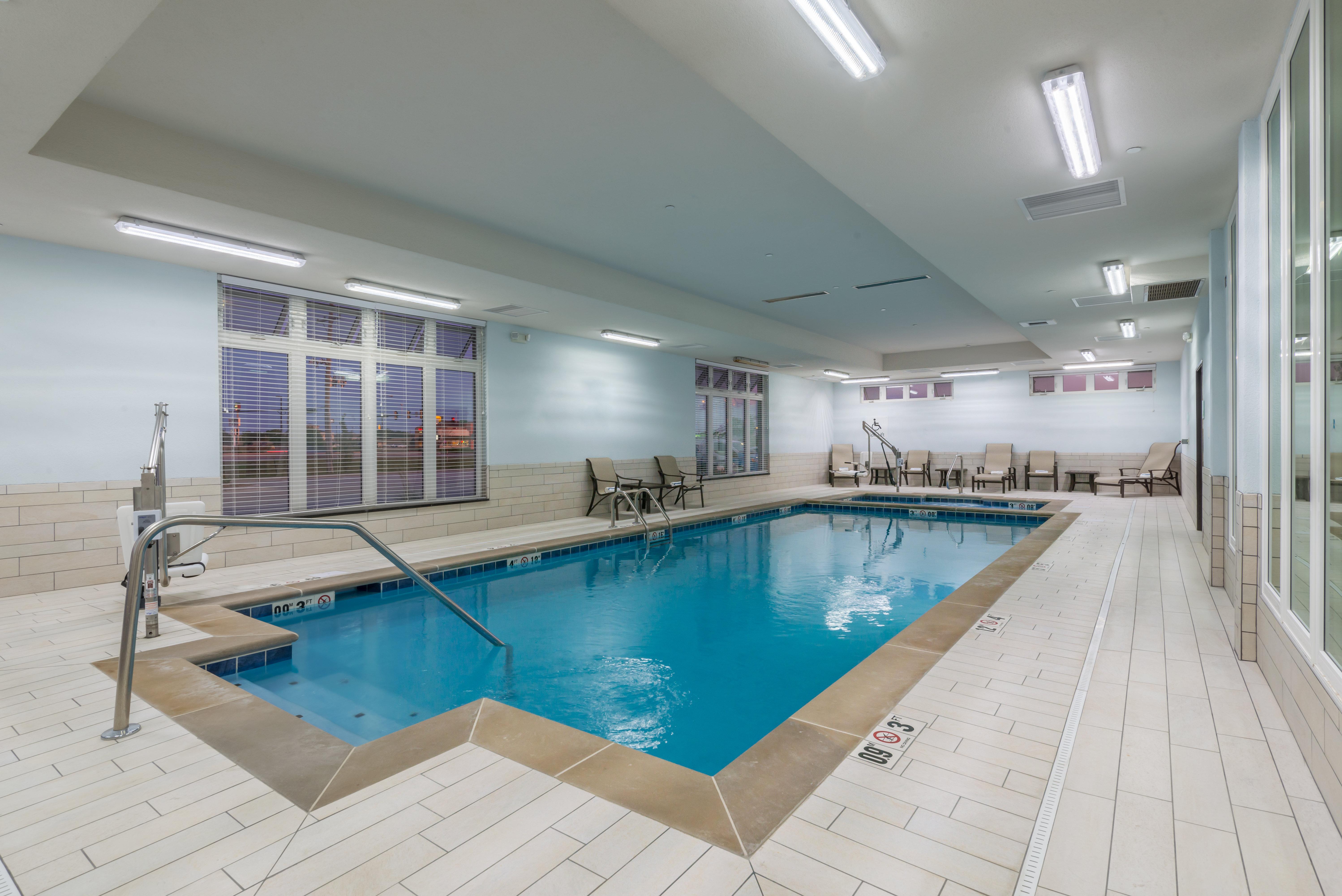 Holiday Inn Salina By Ihg Ngoại thất bức ảnh